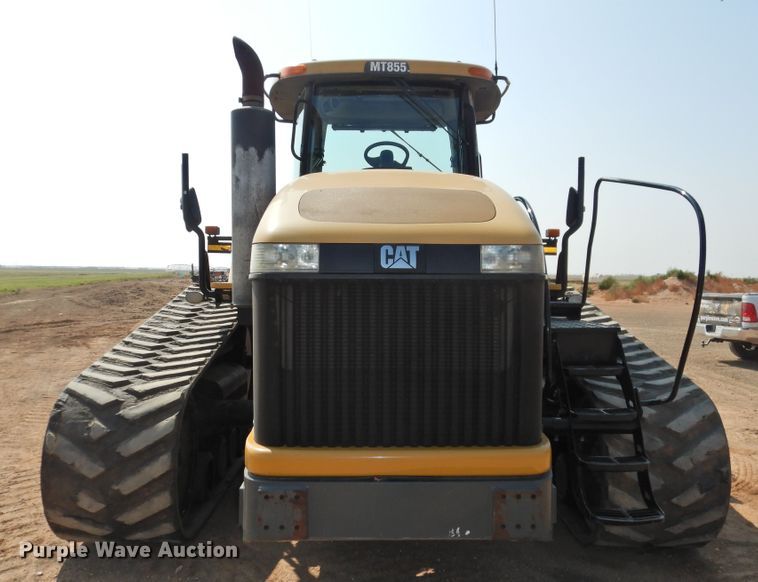 image for item DG1475 2004 Challenger MT855  tractor