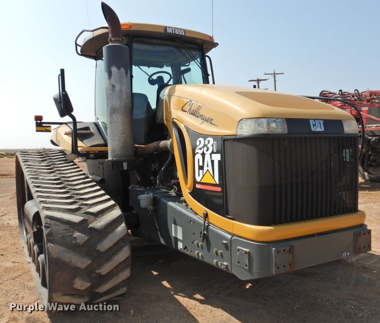 image for item DG1475 2004 Challenger MT855  tractor