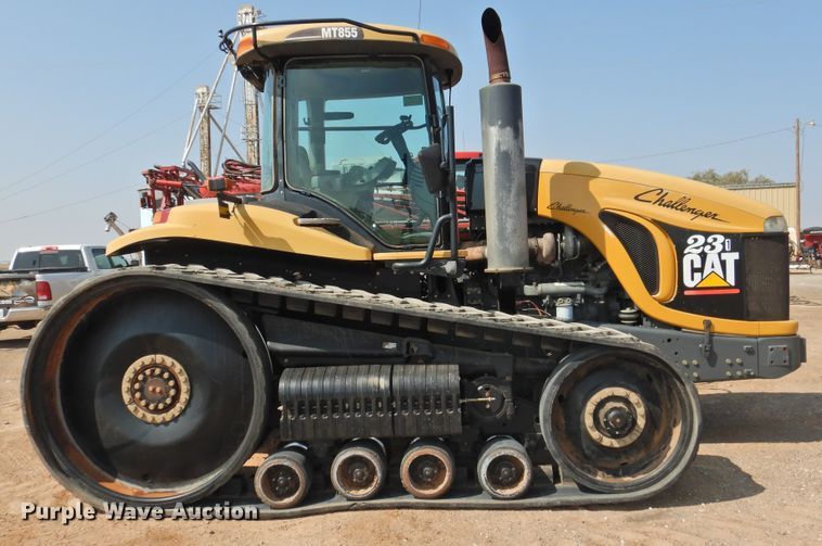 image for item DG1475 2004 Challenger MT855  tractor