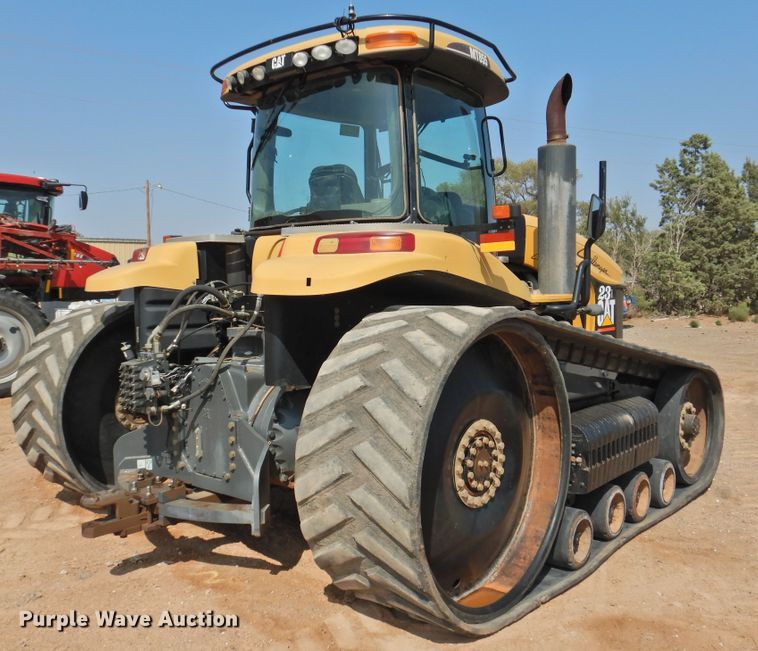 image for item DG1475 2004 Challenger MT855  tractor