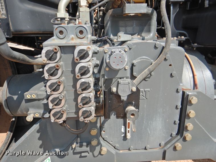 image for item DG1475 2004 Challenger MT855  tractor