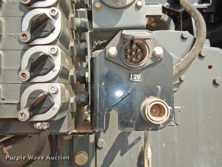 image for item DG1475 2004 Challenger MT855  tractor