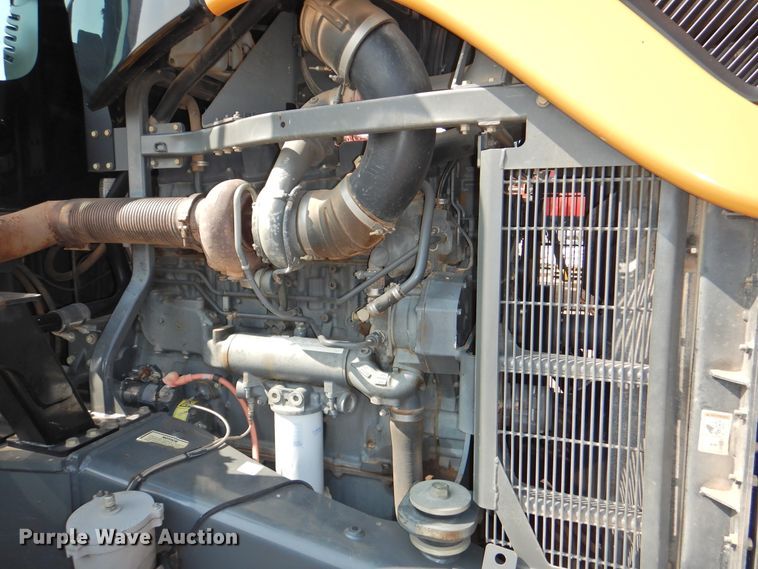 image for item DG1475 2004 Challenger MT855  tractor