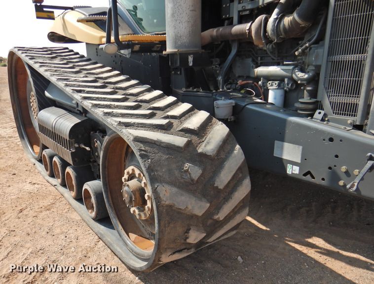 image for item DG1475 2004 Challenger MT855  tractor