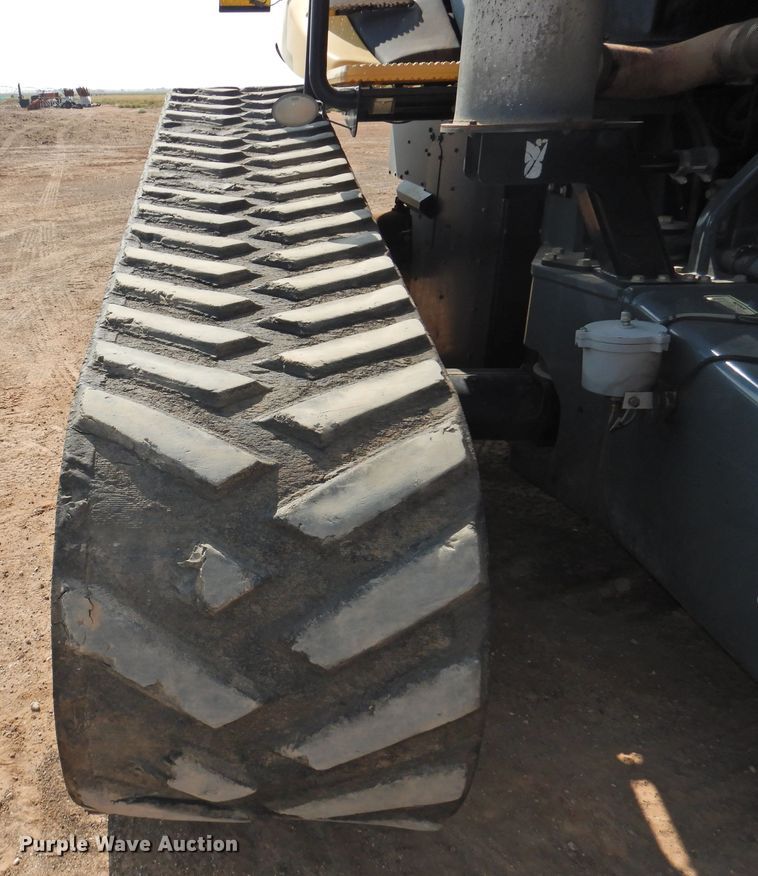 image for item DG1475 2004 Challenger MT855  tractor