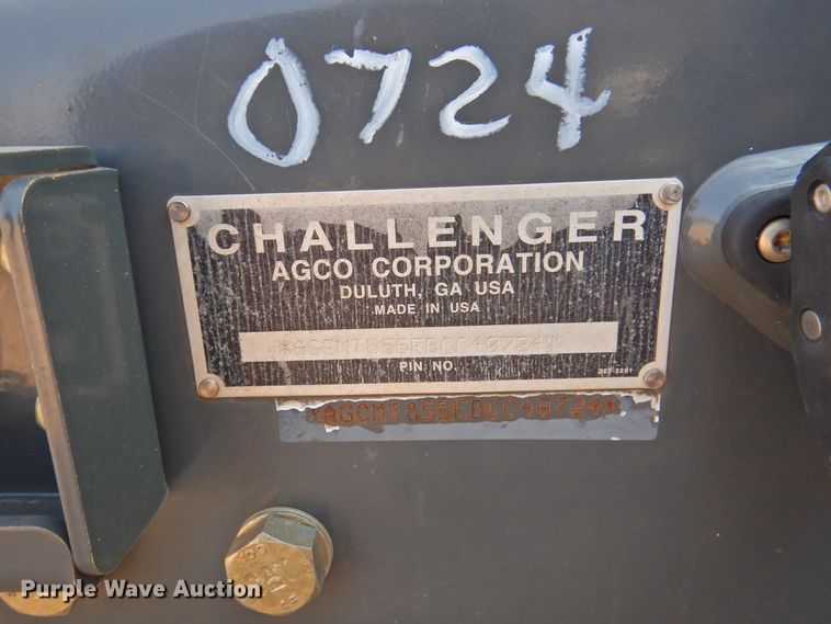 image for item DG1475 2004 Challenger MT855  tractor