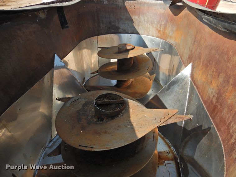 image for item DG1476 Supreme International 1600T  feed mixer