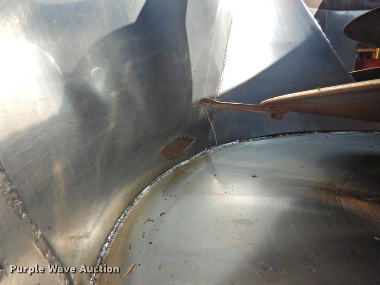 image for item DG1476 Supreme International 1600T  feed mixer