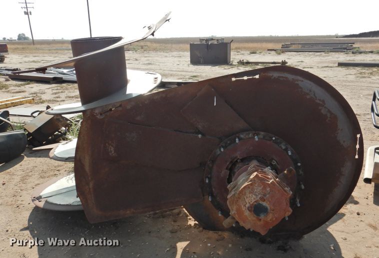 image for item DG1476 Supreme International 1600T  feed mixer