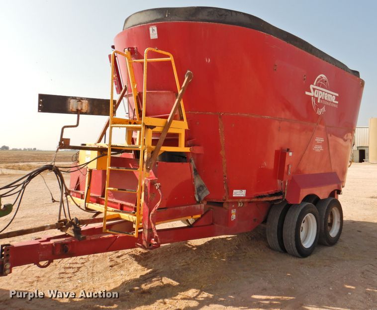 image for item DG1477 Supreme International 1600T  feed mixer