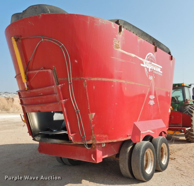 image for item DG1477 Supreme International 1600T  feed mixer