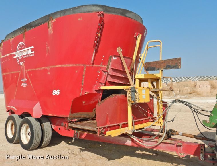 image for item DG1477 Supreme International 1600T  feed mixer