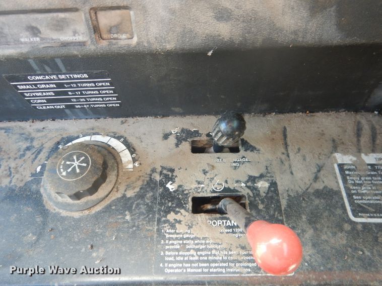 image for item DG4581 John Deere 7720 combine