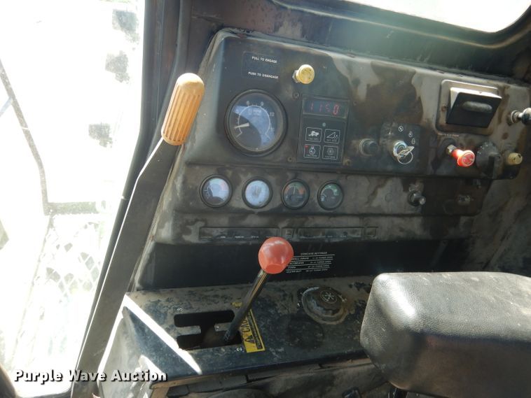 image for item DG4581 John Deere 7720 combine