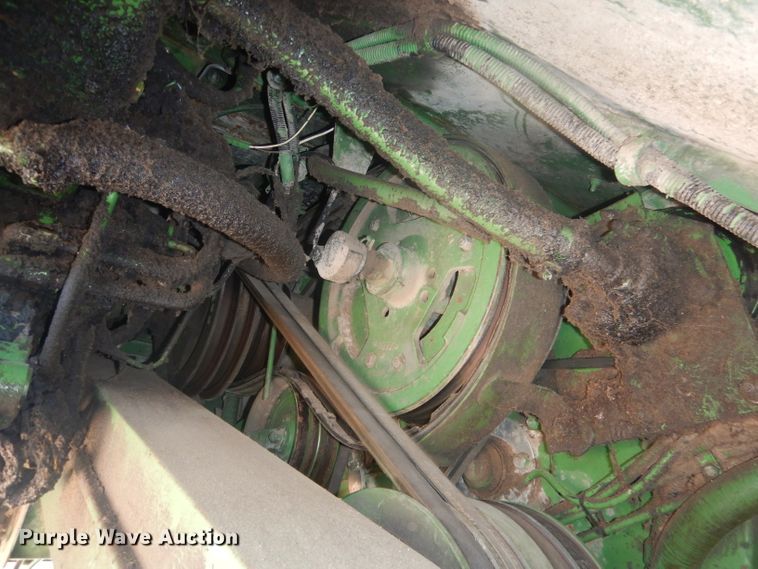 image for item DG4581 John Deere 7720 combine