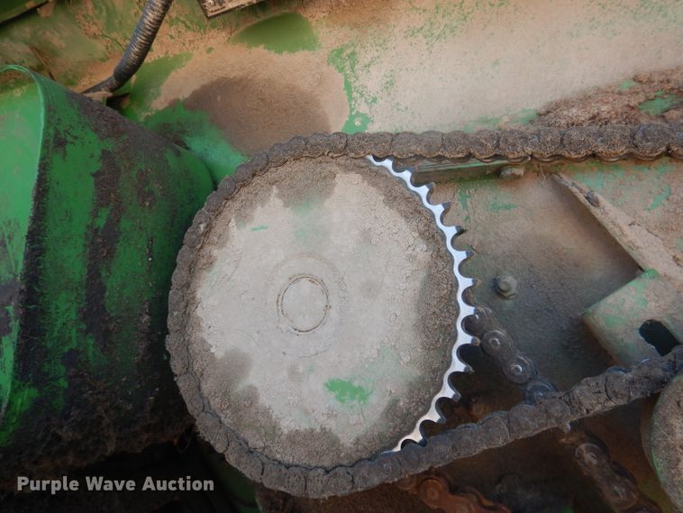 image for item DG4581 John Deere 7720 combine