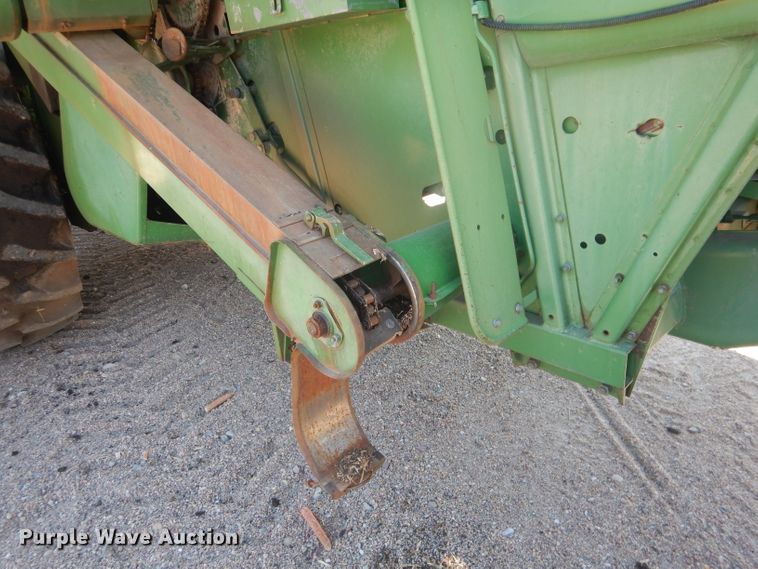 image for item DG4581 John Deere 7720 combine