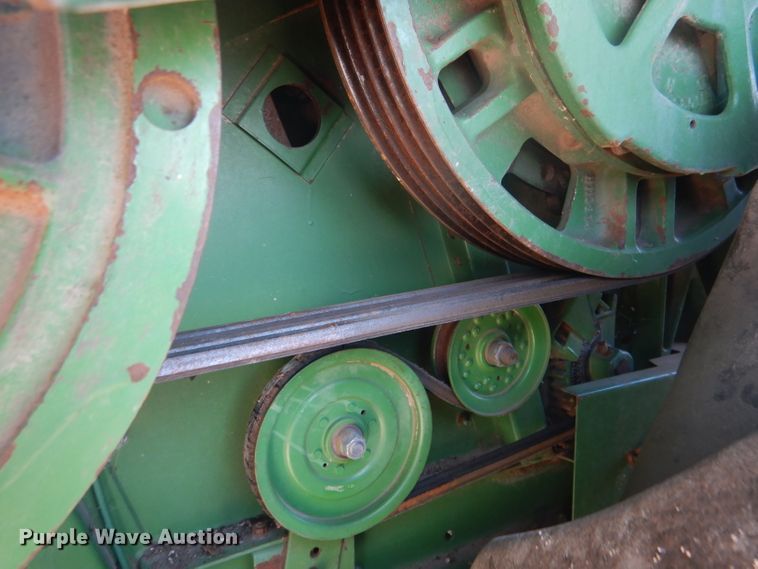 image for item DG4581 John Deere 7720 combine