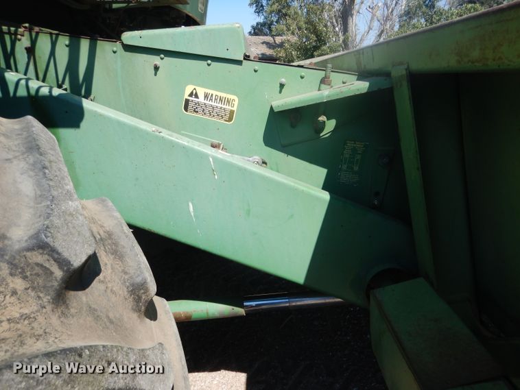 image for item DG4581 John Deere 7720 combine