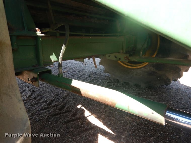 image for item DG4581 John Deere 7720 combine