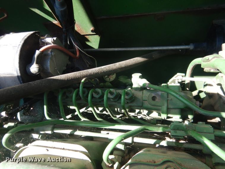 image for item DG4581 John Deere 7720 combine