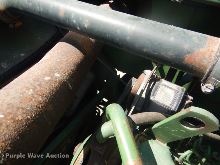 image for item DG4581 John Deere 7720 combine