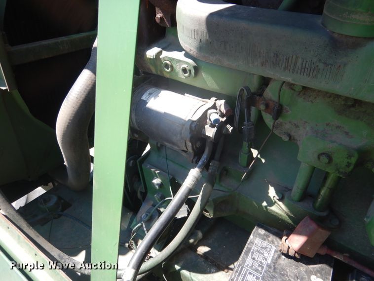 image for item DG4581 John Deere 7720 combine