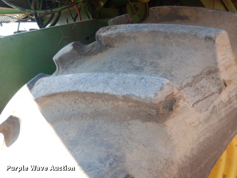 image for item DG4581 John Deere 7720 combine