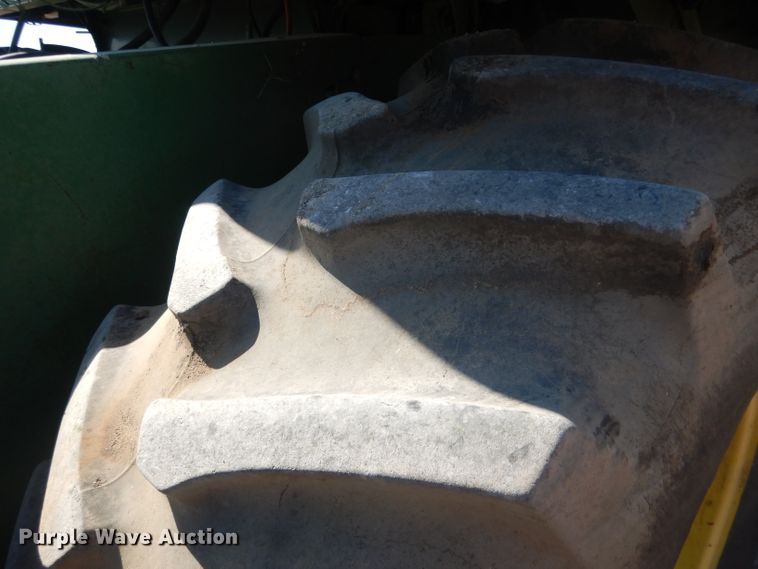 image for item DG4581 John Deere 7720 combine