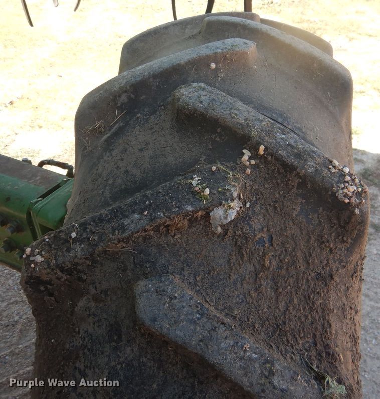 image for item DG4581 John Deere 7720 combine