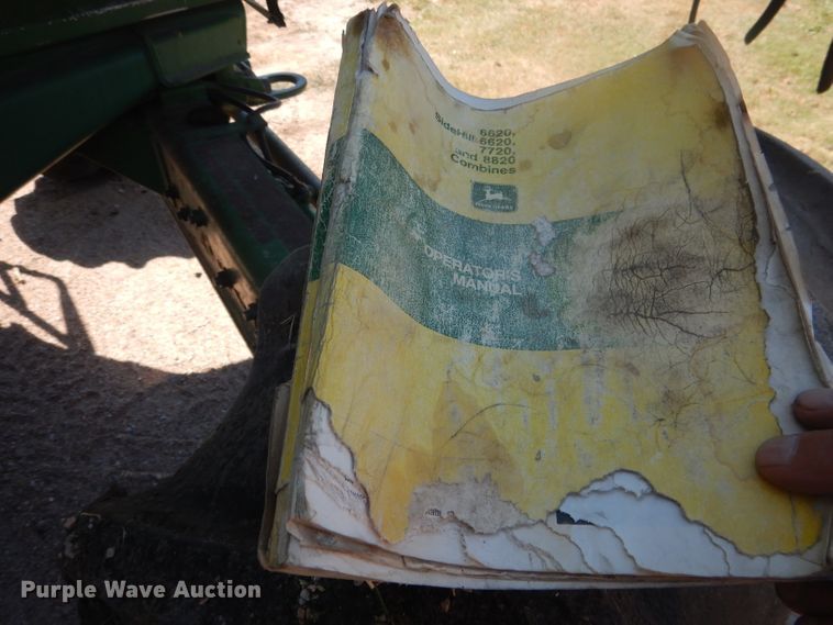 image for item DG4581 John Deere 7720 combine