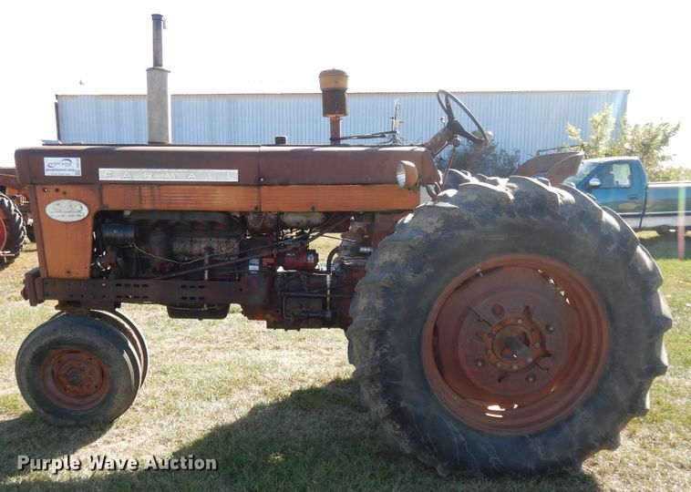 image for item DH0130 1963 Farmall 560  tractor