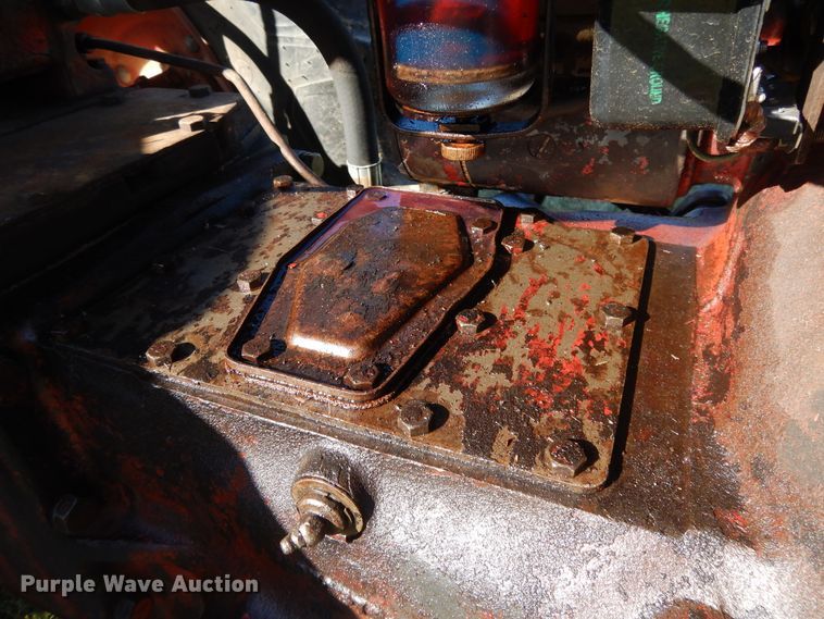 image for item DH0130 1963 Farmall 560  tractor