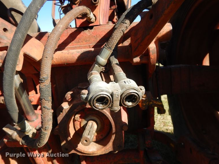 image for item DH0130 1963 Farmall 560  tractor