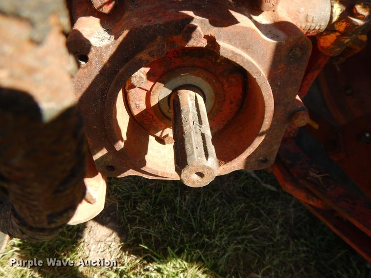 image for item DH0130 1963 Farmall 560  tractor