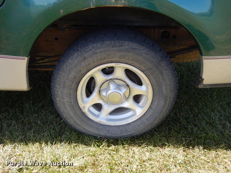 image for item DH0133 1998 Ford F150  pickup truck