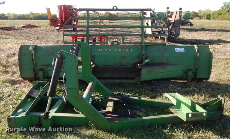 image for item DH0137 John Deere 14'W front blade