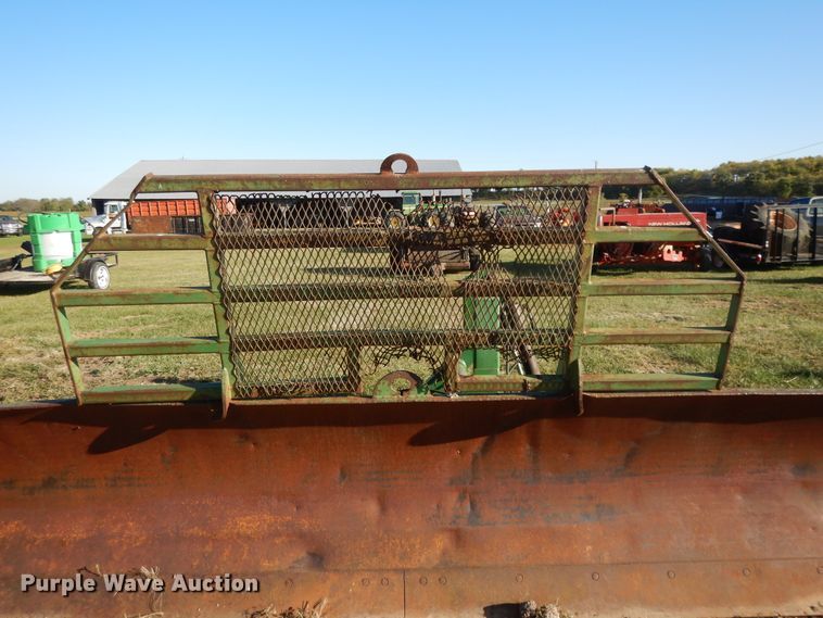 image for item DH0137 John Deere 14'W front blade