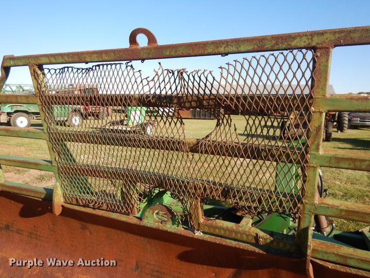 image for item DH0137 John Deere 14'W front blade