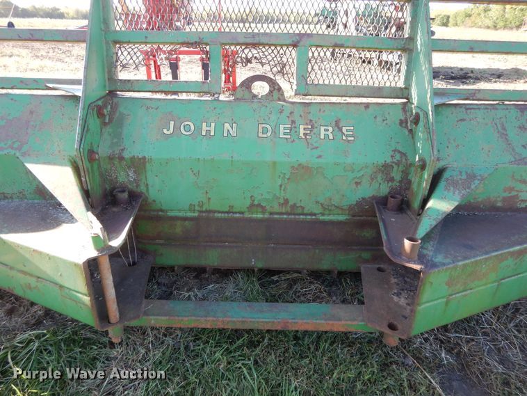 image for item DH0137 John Deere 14'W front blade
