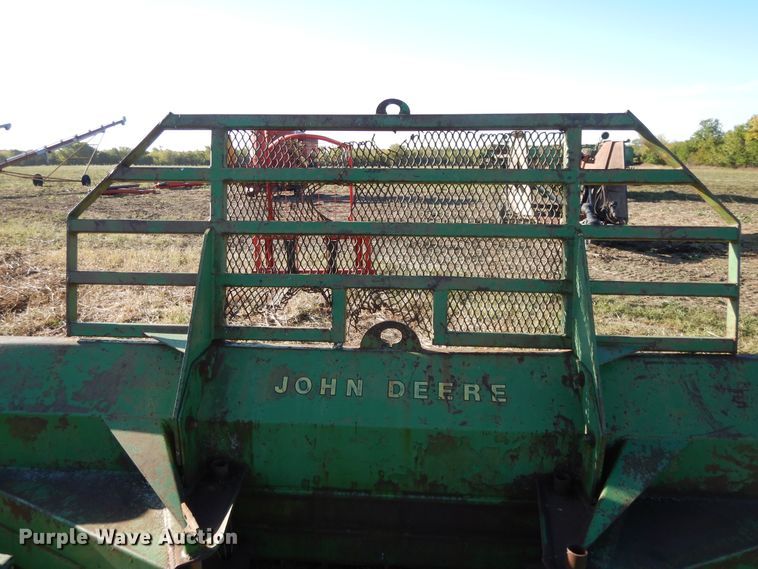 image for item DH0137 John Deere 14'W front blade