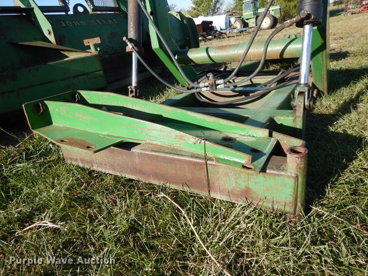 image for item DH0137 John Deere 14'W front blade