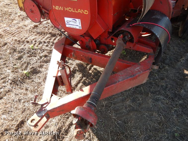 image for item DH0139 1974 New Holland 357  feed mixer