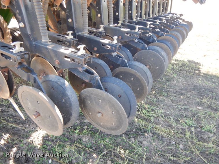 image for item DH0145 1998 Great Plains 2N-3010 grain drill