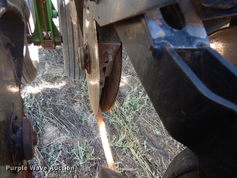 image for item DH0145 1998 Great Plains 2N-3010 grain drill