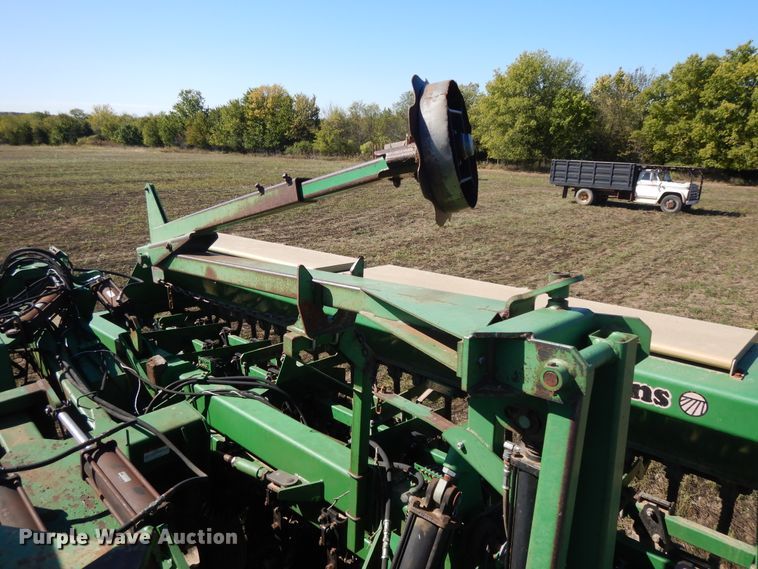 image for item DH0145 1998 Great Plains 2N-3010 grain drill