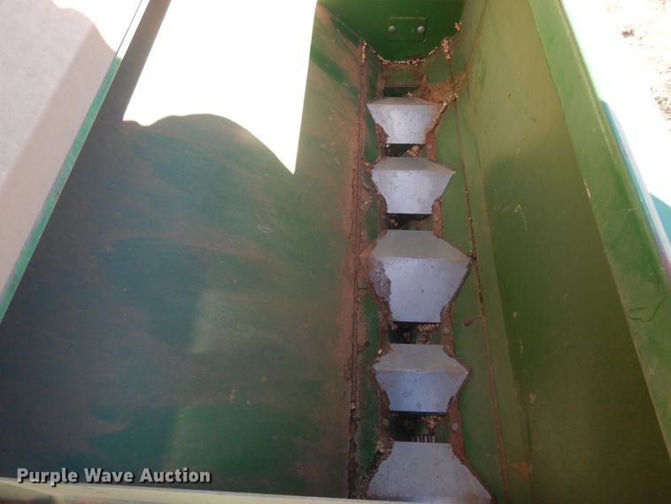 image for item DH0145 1998 Great Plains 2N-3010 grain drill