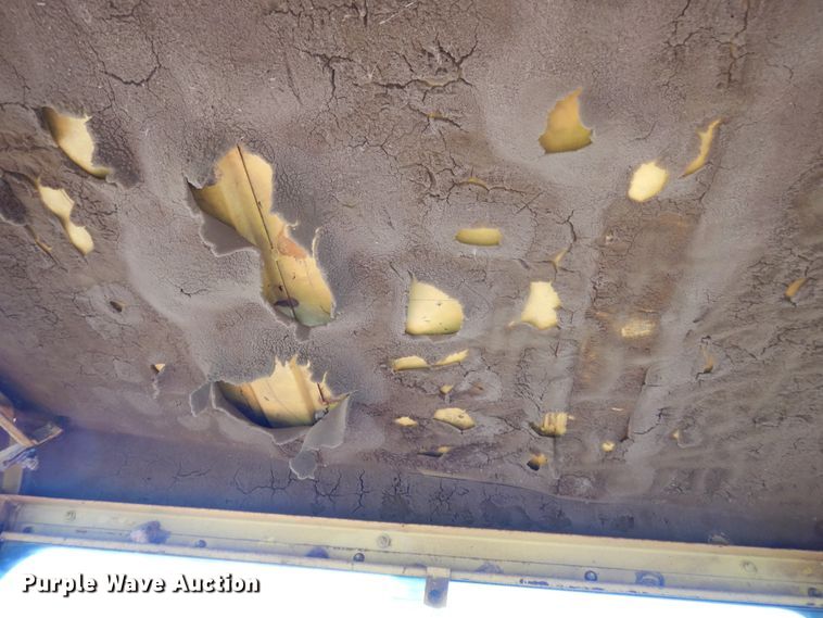 image for item DH0146 1974 New Holland Stackliner 1049 bale stacker