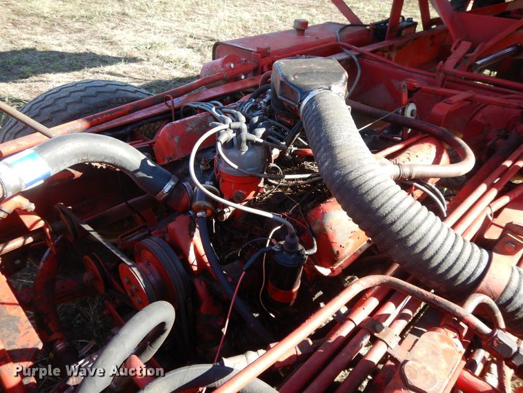 image for item DH0146 1974 New Holland Stackliner 1049 bale stacker