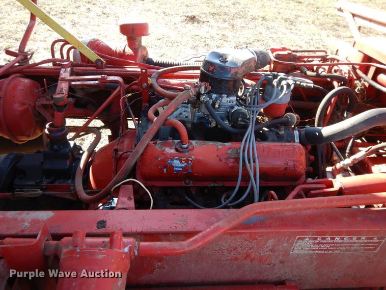 image for item DH0146 1974 New Holland Stackliner 1049 bale stacker